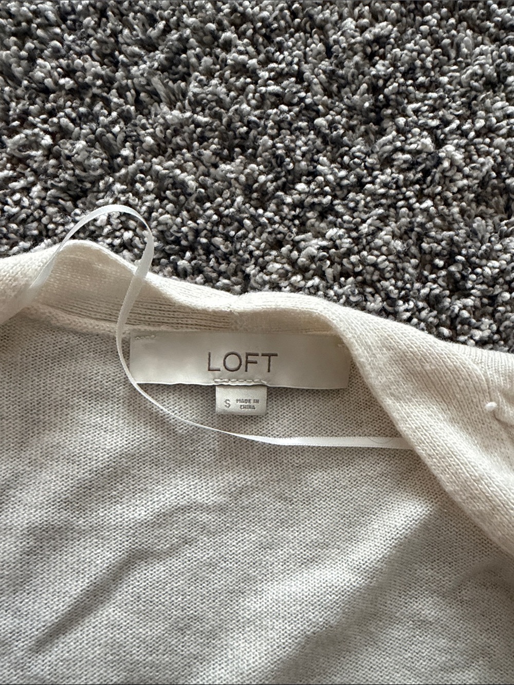 Small Loft sweater - Picture 2 of 2